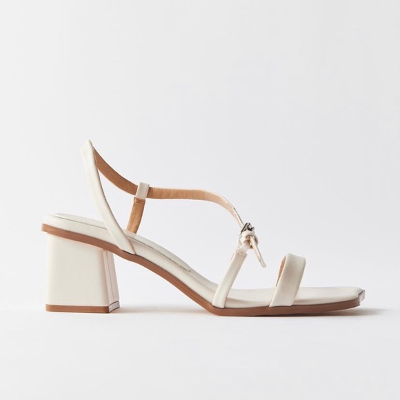 NWT Urban Outfitters Strappy Heels - Picture 2 of 4